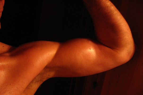Rutina Para Hacer Crecer Los Bíceps Y Tríceps