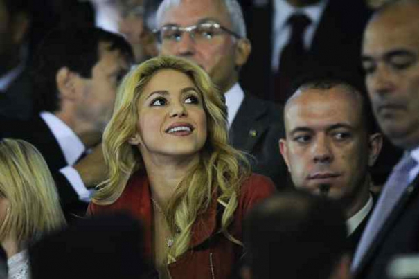 Shakira Loca Otra Vez